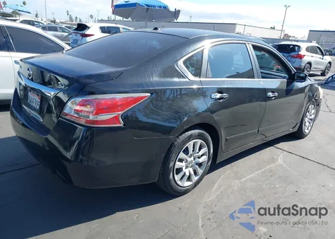 2014 Nissan Altima 2.5 S z USA, uszkodzony, nr VIN 1N4AL3AP6EC141689